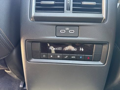 Used 2024 MAZDA CX-90 3.3 Turbo w/ Premium Package image 33