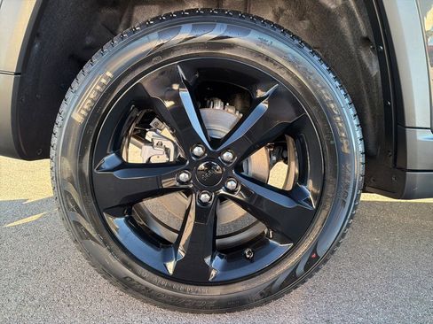 New 2026 Jeep Grand Cherokee Limited w/ Limited Altitude Package image 12