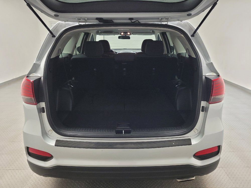 Used 2019 Kia Sorento AWD V6 image 29