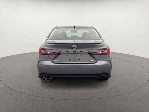 Used 2025 Toyota Camry SE FWD image 7