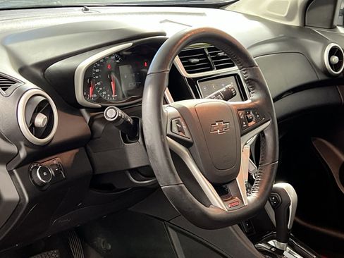 Used 2020 Chevrolet Sonic LT image 16