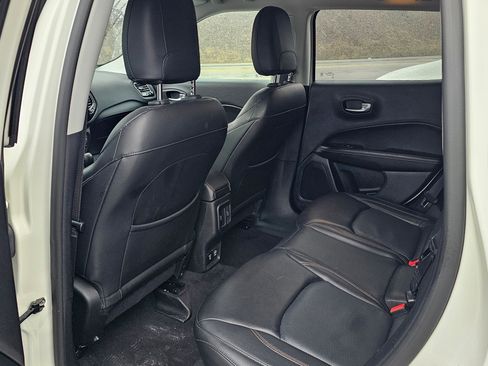 Used 2018 Jeep Compass Limited w/ Navigation Group image 14