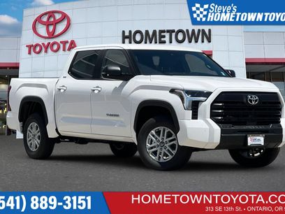 New 2026 Toyota Tundra SR5 w/ SR5 Premium Package