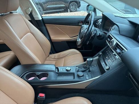 Used 2017 Lexus IS 300 AWD w/ Premium Package image 17