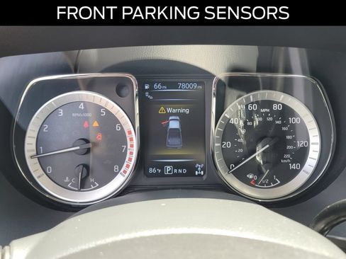 Used 2017 Nissan Titan SV AWD/4WD image 25