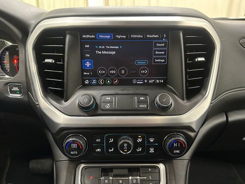 Certified 2023 GMC Acadia SLT w/ Elevation Edition image 32