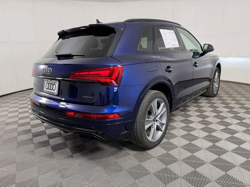 Used 2025 Audi Q5 2.0T Premium w/ Convenience Plus Package image 9