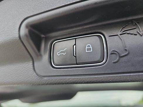 Used 2023 Ford Explorer XLT w/ Equipment Group 202A image 16