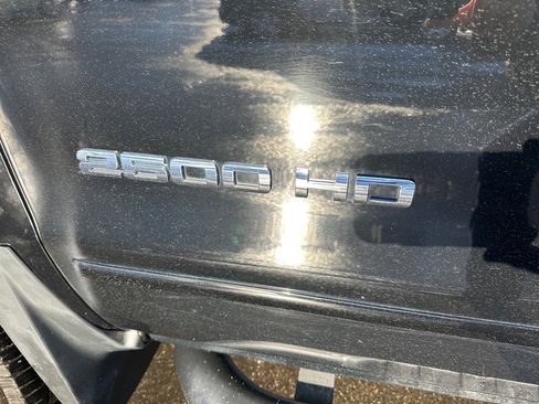 Used 2018 Chevrolet Silverado 2500 LT image 15
