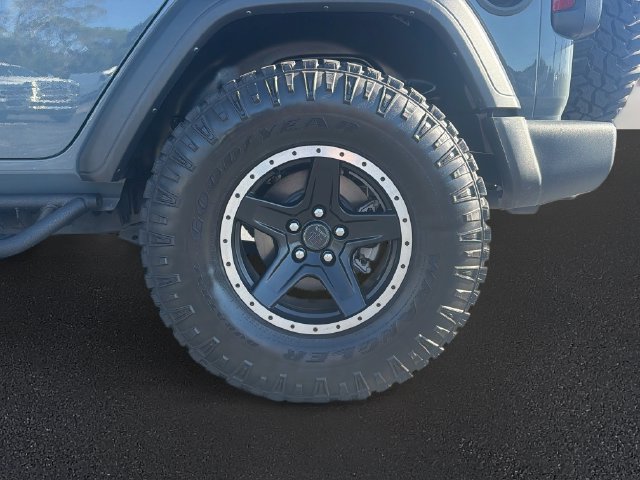Used 2025 Jeep Wrangler Unlimited Sport AWD/4WD image 31