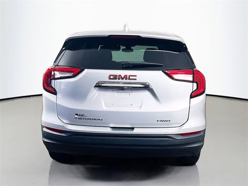 Used 2022 GMC Terrain SLE w/ LPO, Floor Liner Package image 25