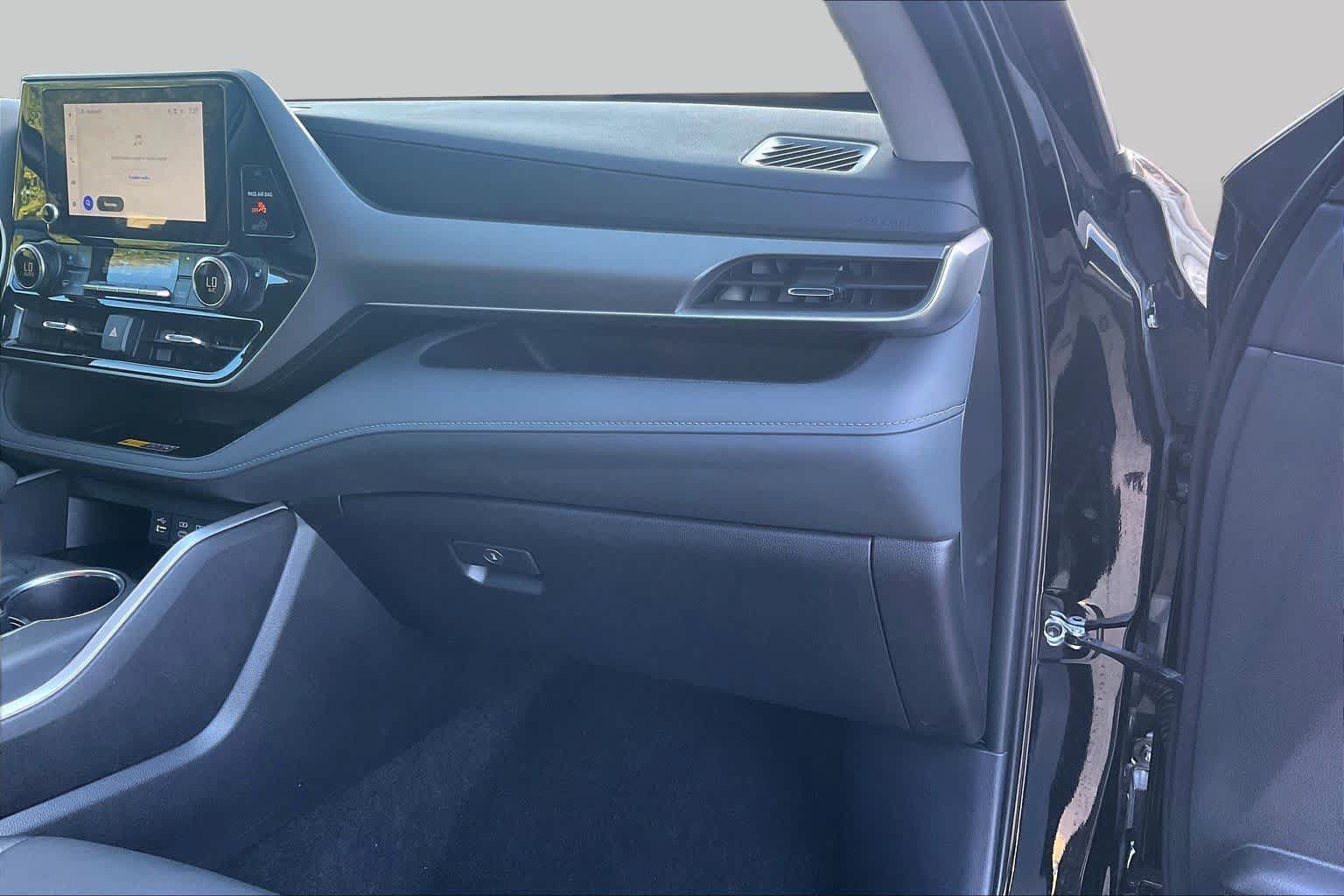 Used 2026 Toyota Highlander XLE AWD/4WD image 19