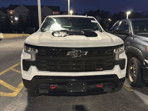 Used 2023 Chevrolet Silverado 1500 LT Trail Boss w/ Protection Package image 3