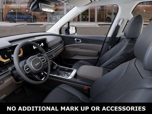 New 2026 Kia Carnival EX FWD image 17