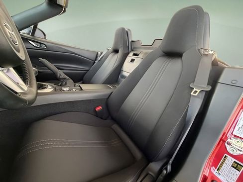 Used 2024 MAZDA MX-5 Miata Sport image 16