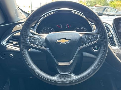 Used 2019 Chevrolet Malibu LT w/ Driver Confidence Package FWD image 15