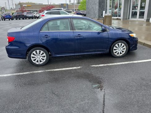 Used 2013 Toyota Corolla LE FWD image 9
