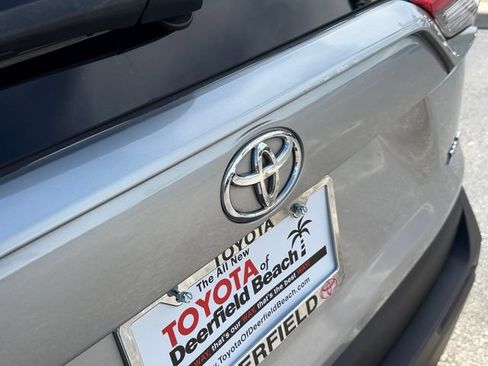 Certified 2021 Toyota RAV4 XLE FWD image 16