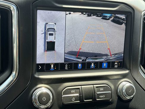 Used 2021 GMC Sierra 1500 AT4 w/ AT4 Value Package AWD/4WD image 15