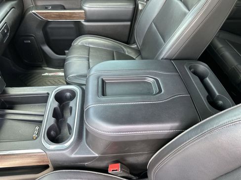 Used 2022 Chevrolet Silverado 2500 High Country w/ Z71 Off-Road Package AWD/4WD image 26