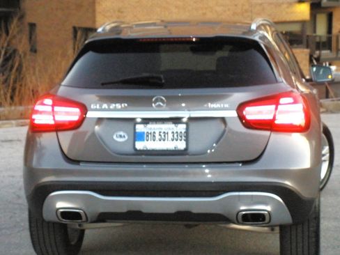 Used 2019 Mercedes-Benz GLA 250 4MATIC image 18