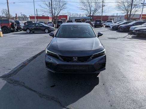 Used 2024 Honda Civic EX-L image 3