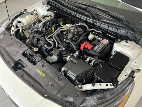 Used 2024 Nissan Altima 2.5 S FWD image 11
