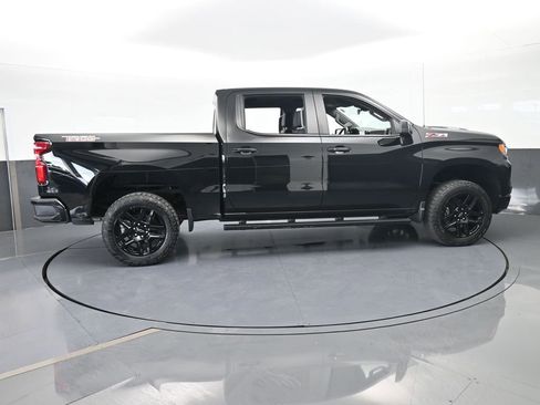 Used 2024 Chevrolet Silverado 1500 LT Trail Boss w/ Convenience Package II image 7