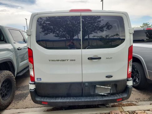 Used 2022 Ford Transit 350 XLT RWD image 4