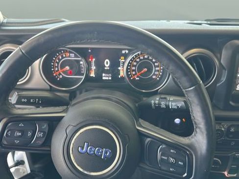Used 2019 Jeep Wrangler Unlimited Sport w/ Technology Group AWD/4WD image 13
