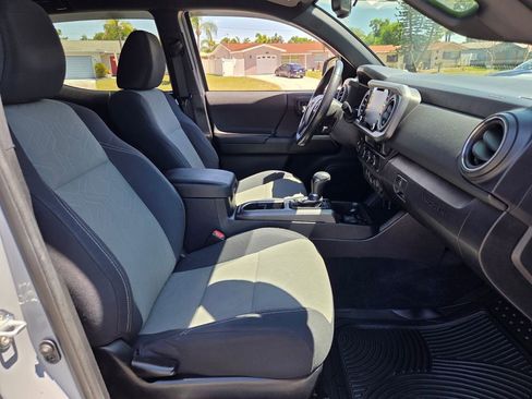 Used 2021 Toyota Tacoma TRD Sport RWD image 18