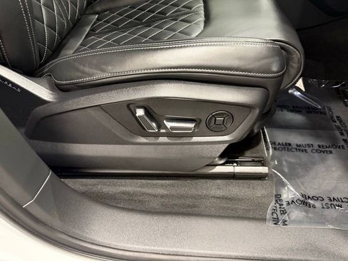 Used 2021 Audi SQ7 Premium Plus w/ Driver Assistance Package image 25