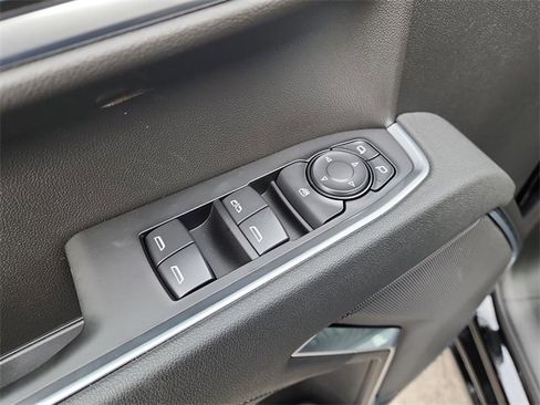 New 2026 GMC Sierra 1500 Elevation image 13