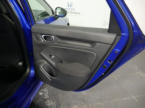 Used 2023 Honda Civic Sport image 8