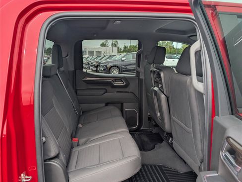 Used 2023 Chevrolet Silverado 1500 LT image 12