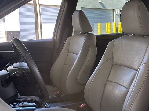 Used 2023 Honda Passport Elite image 5