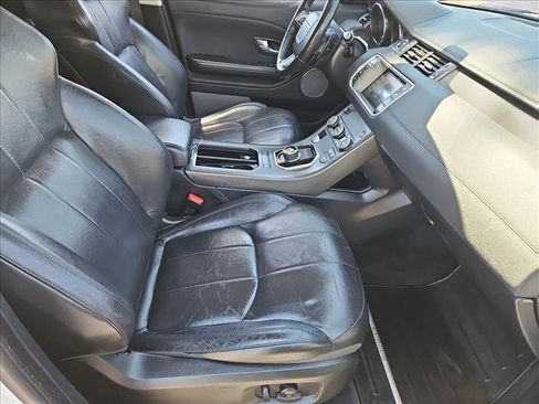Used 2019 Land Rover Range Rover Evoque SE AWD/4WD image 27