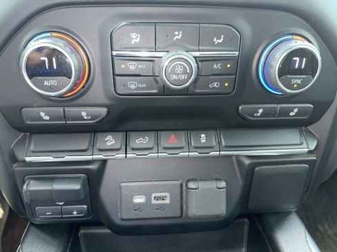 Used 2022 Chevrolet Silverado 2500 LT w/ Convenience Package AWD/4WD image 16