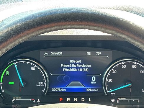 Used 2022 Ford Maverick Lariat w/ Lariat Luxury Package FWD image 14