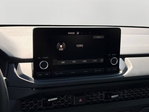 Used 2024 Honda Accord EX image 18
