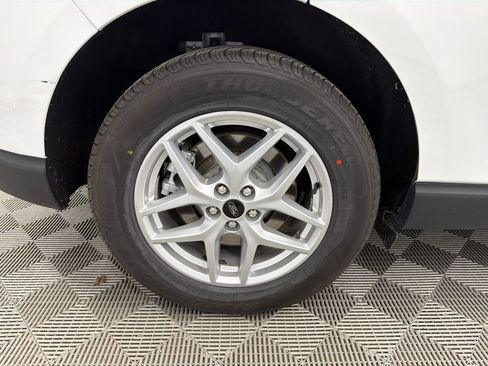 Used 2024 Ford Edge SEL image 18