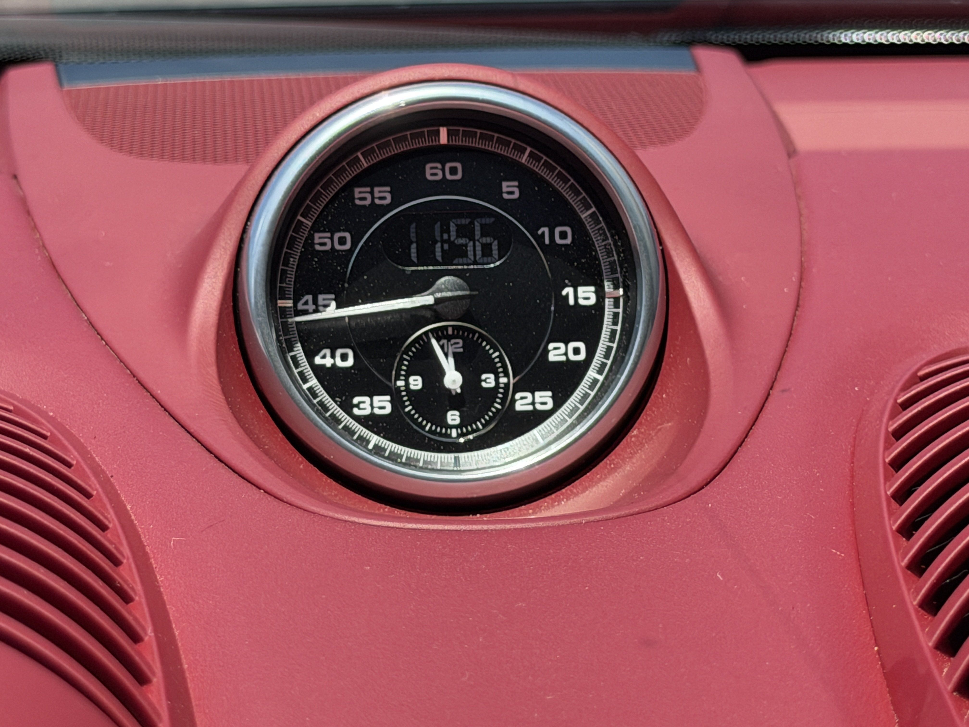 Certified 2022 Porsche 718 Boxster Spyder RWD image 22