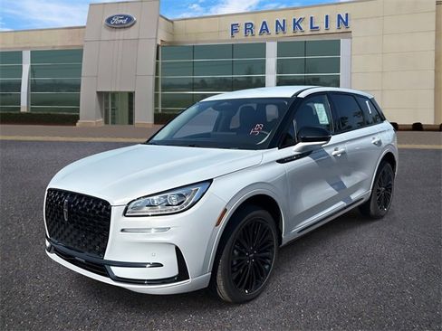 New 2025 Lincoln Corsair Reserve w/ Jet Appearance Package image 3