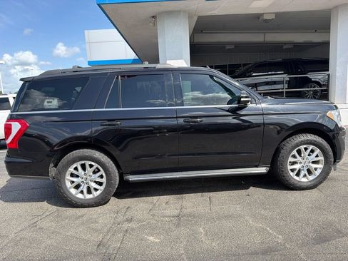 Used 2021 Ford Expedition XLT RWD image 10