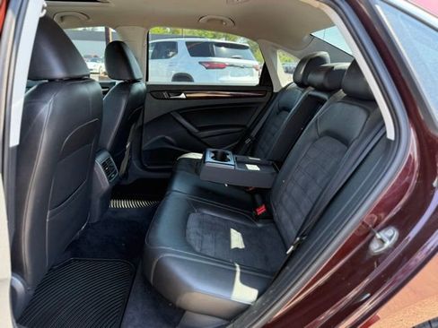 Used 2013 Volkswagen Passat TDI SEL Premium FWD image 13