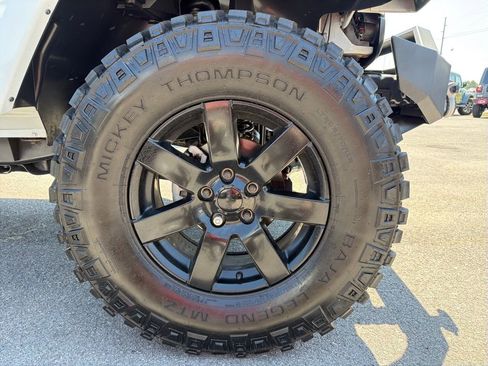 Used 2014 Jeep Wrangler Unlimited Sahara AWD/4WD image 12