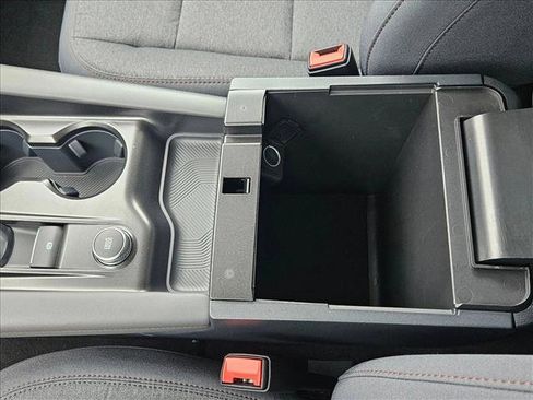 New 2026 Ford Explorer Active image 14