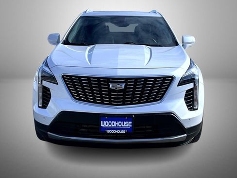 Used 2022 Cadillac XT4 Premium Luxury w/ Enhanced Visibility Package image 2