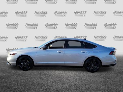 Used 2023 Honda Accord Sport image 4