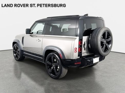 Used 2022 Land Rover Defender 90 X-Dynamic SE image 7